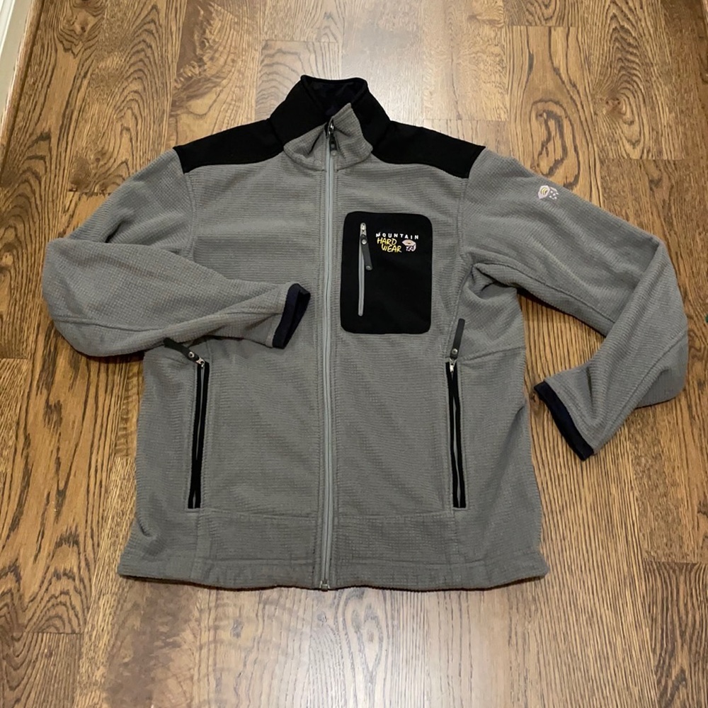 Mountain Hard wear men’s medium gray grid jacket